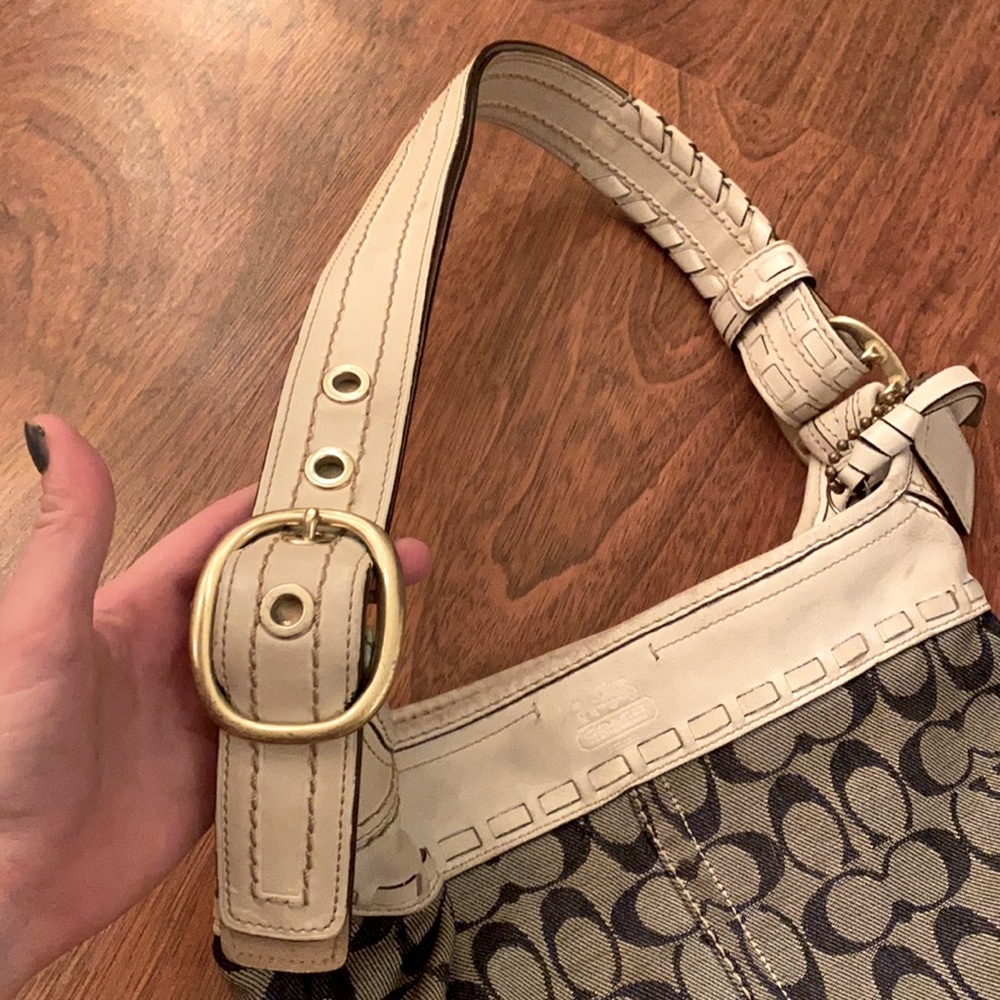 Coach Bag - Picture 3 of 10